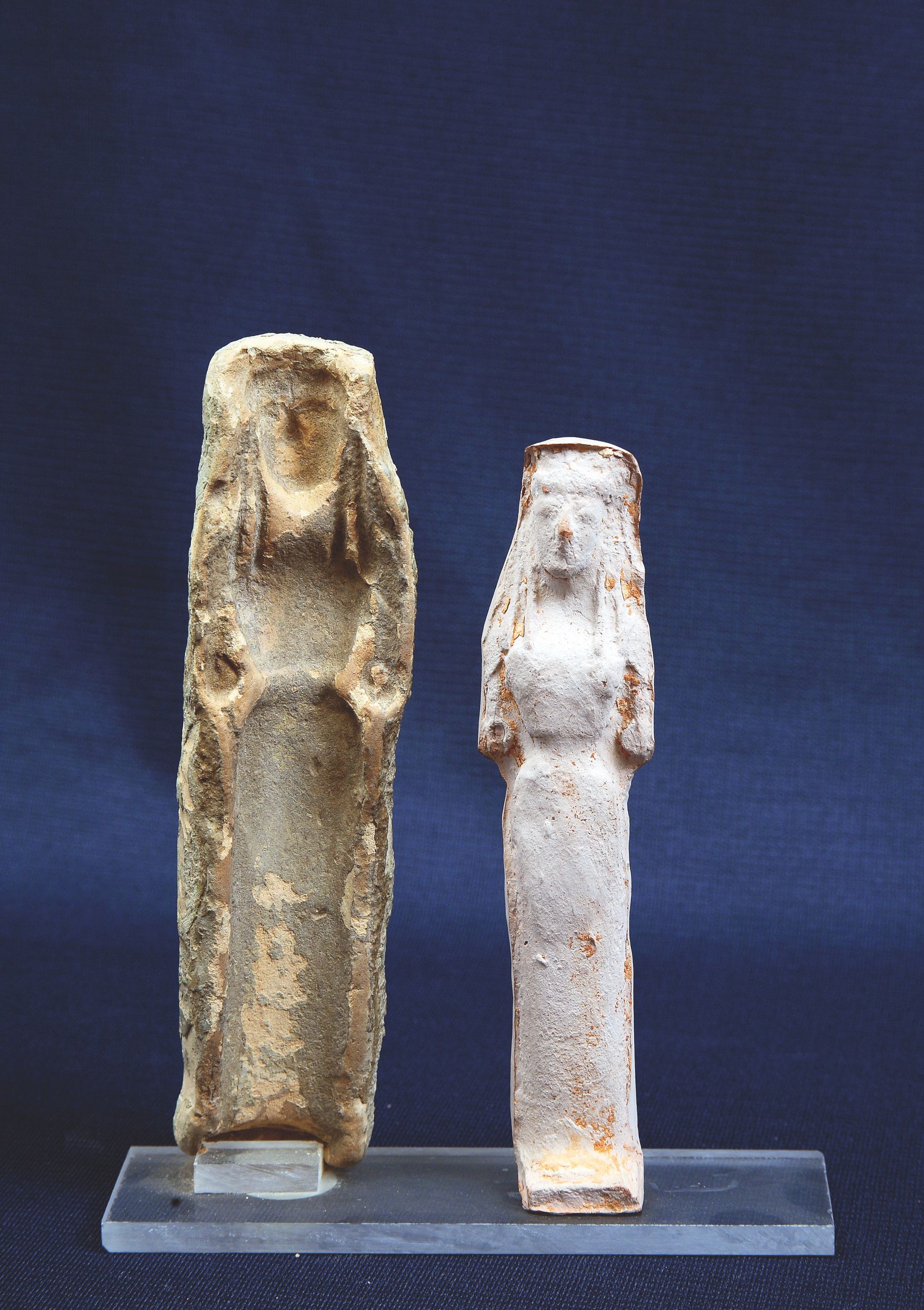 27. Matrice di statuetta femminile in terracotta. VI sec.a.C.