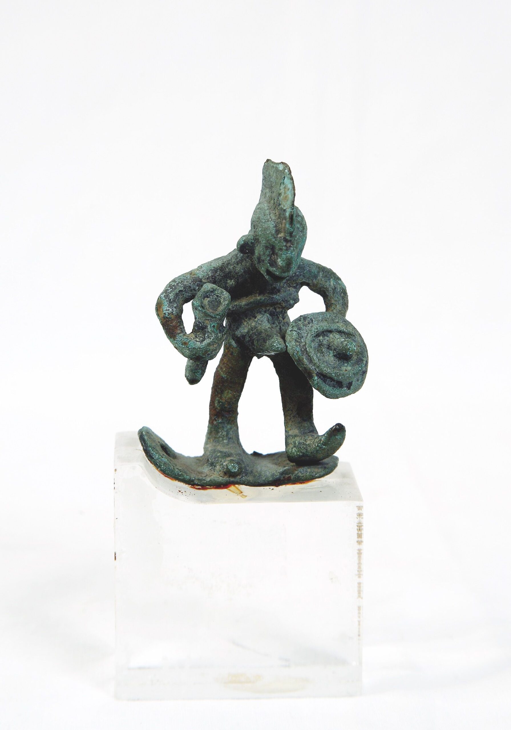 79. Figurina di guerriero in bronzo. Da Petralia Sottana. Datazione incerta.